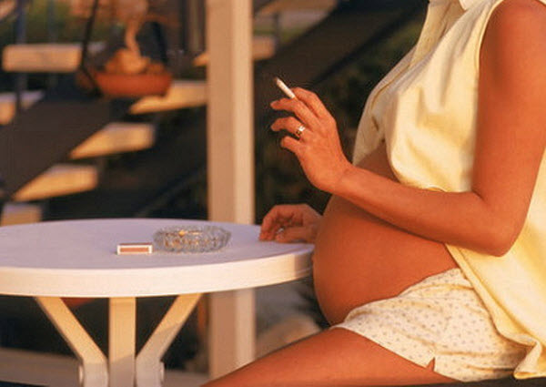 251 Курящие матери уродуют своих детей ещё в утробе