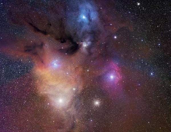 27 Астрономы обнаружили в космосе пероксид водорода