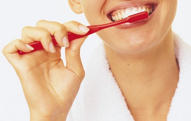 brushing Правильная чистка зубов поможет предотвратить рак