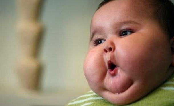 fat-baby-01 В Великобритании 2-летних детей хотят отправлять на курсы похудения